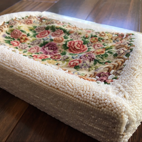 Vintage Needlepoint Tapestry Beaded Hand Bag Purse - Picture 16 of 16